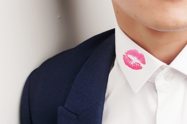5-ways-to-tell-if-your-partner-is-having-an-affair-t